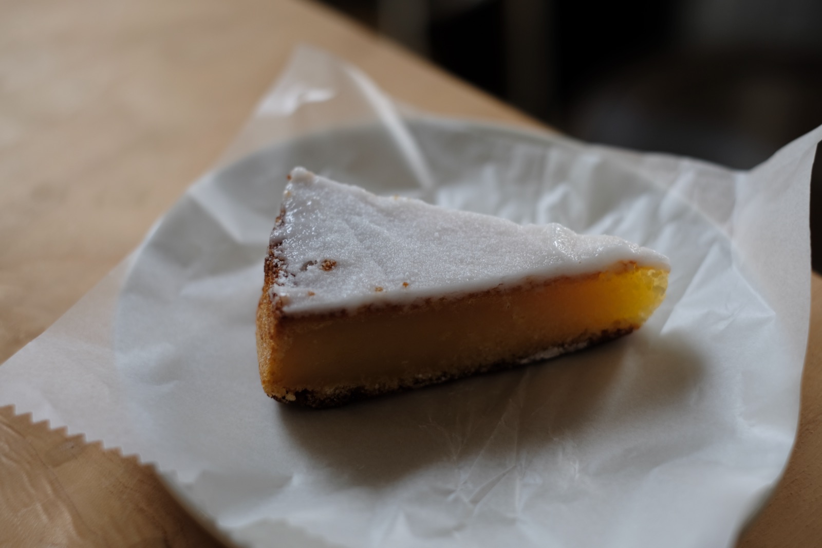 看板メニューのレモンケーキ